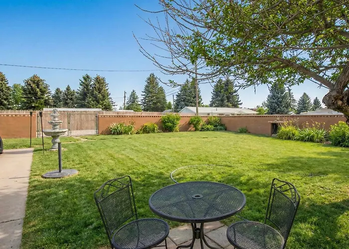 Cozy 3br With Bbq Patio & Gym Near Downtown Cheyenne
